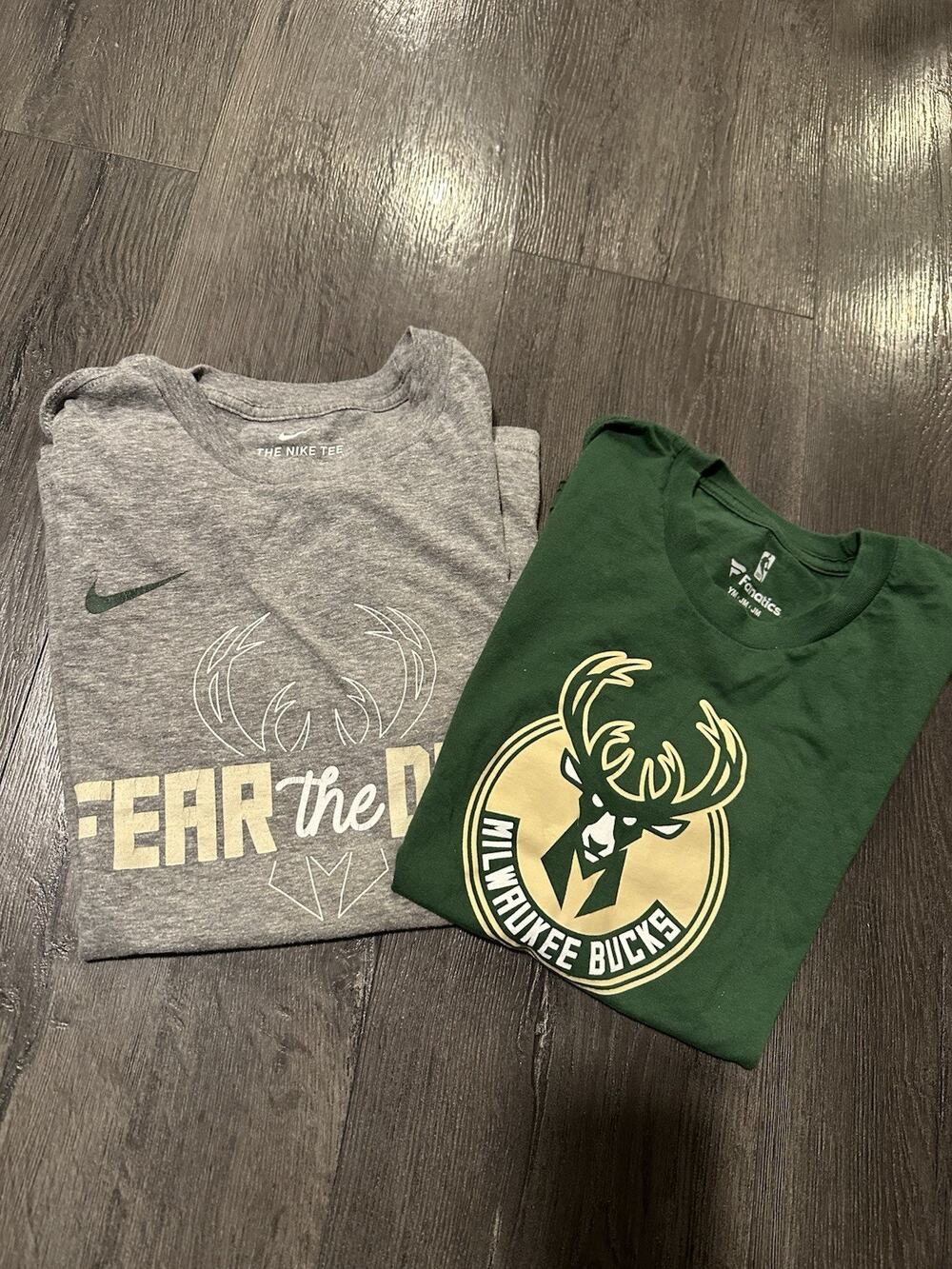Milwaukee Bucks Fear The Deer NBA Youth Kids Boys Shirt Medium Lot Of 2